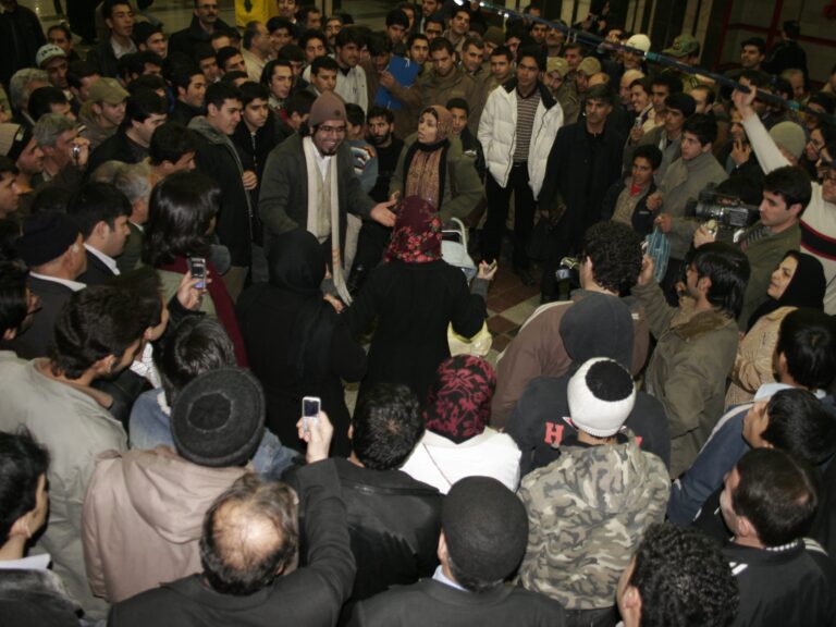 FIELD A Journal of SociallyEngaged Art Criticism